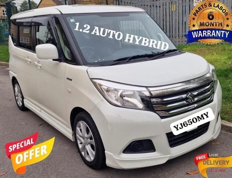 Used Suzuki Swift 2015 White Hatchback