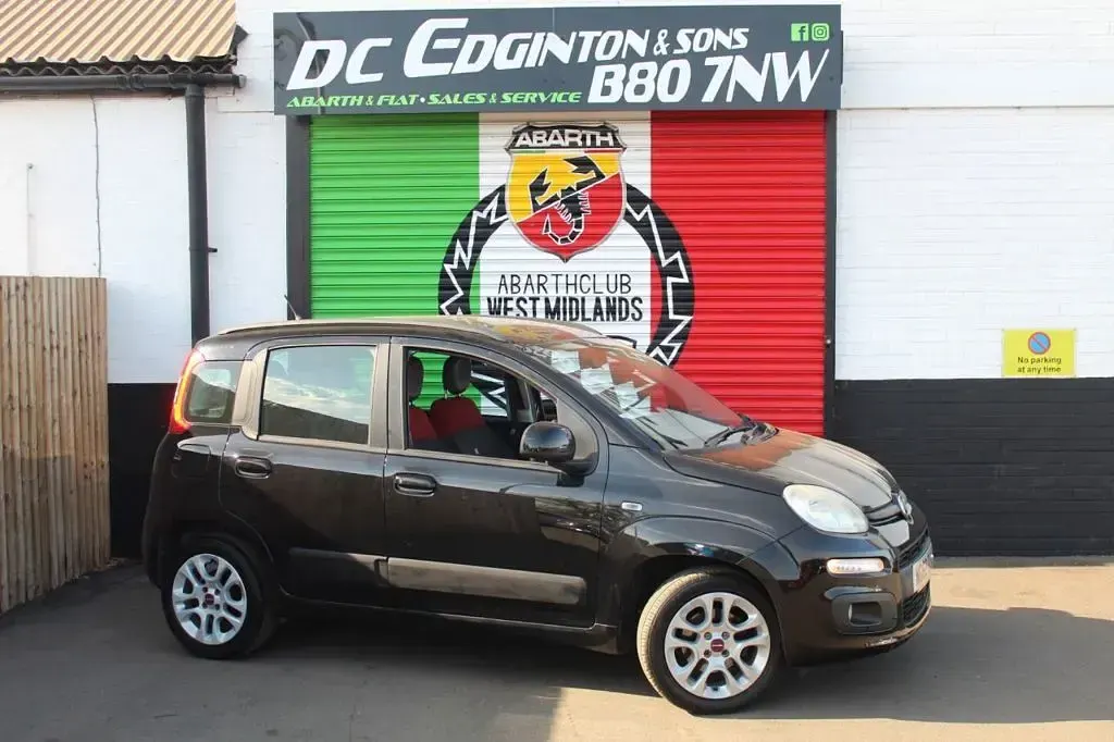 Used Fiat Panda Lounge 69 HP (50 kW) 2013 Black Hatchback