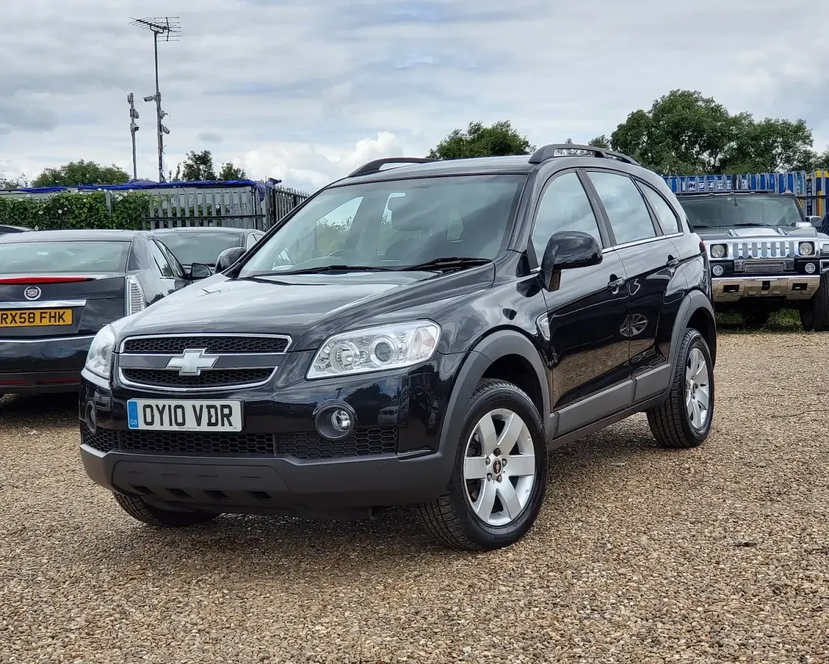 Used Chevrolet Captiva LT 2010 Black SUV