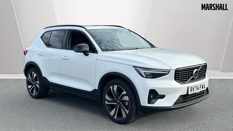 Used Volvo XC40 Ultra 197 HP (144 kW) 2025 White SUV