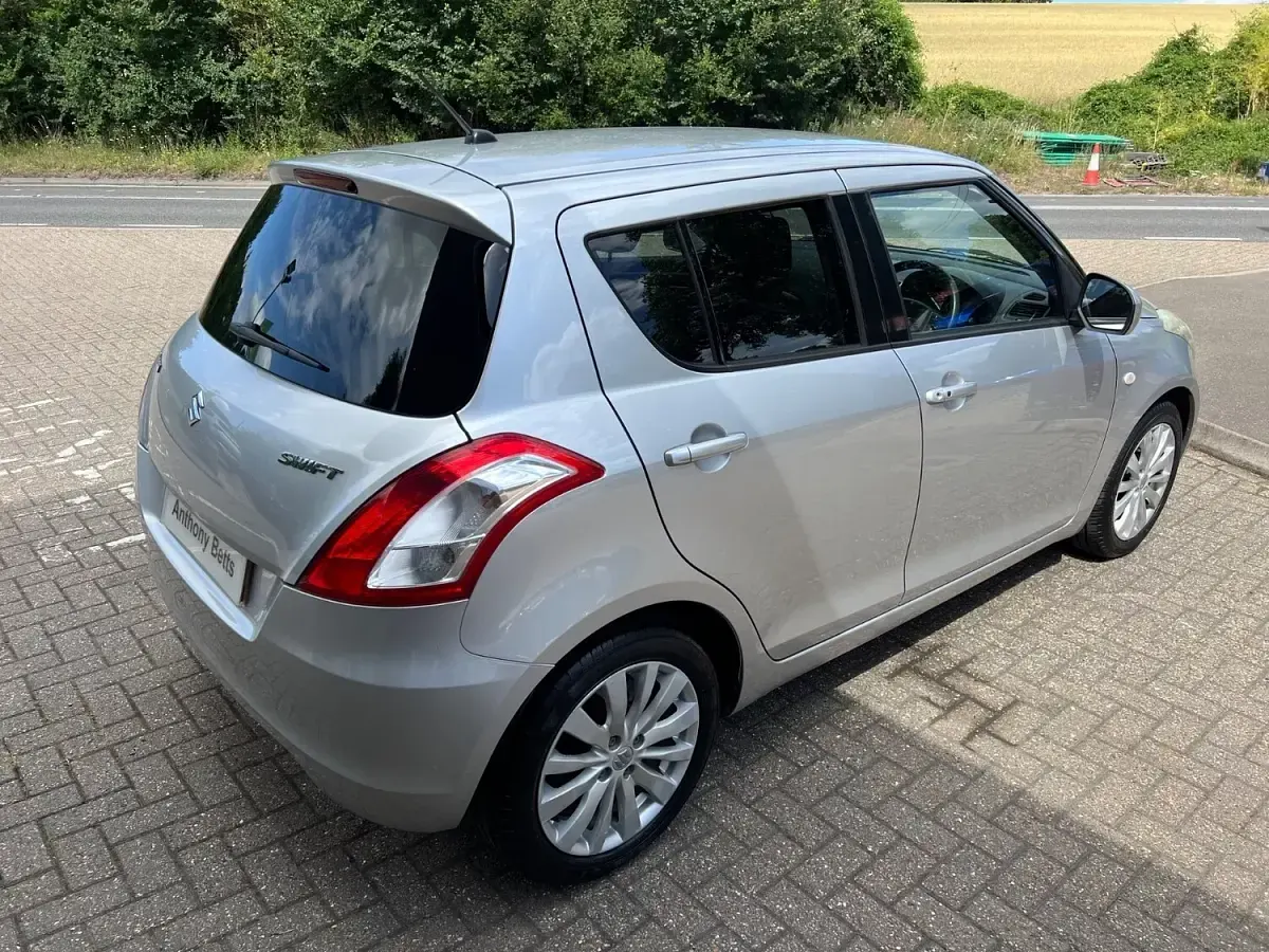 Used Suzuki Swift SZ4 94 HP (69 kW) 2012 Silver Hatchback