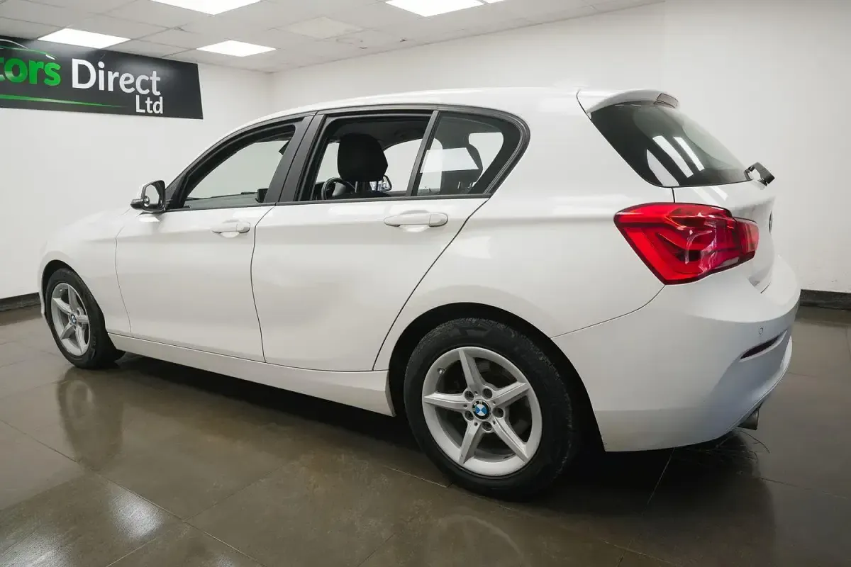 Used BMW 116 Efficient Dynamics 114 HP (83 kW) 2018 White Hatchback