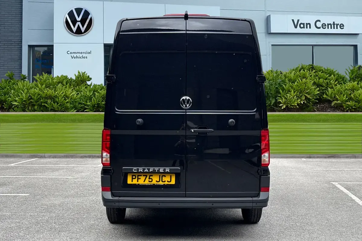 New VW Crafter 140 HP (102 kW) 2026 Black Van