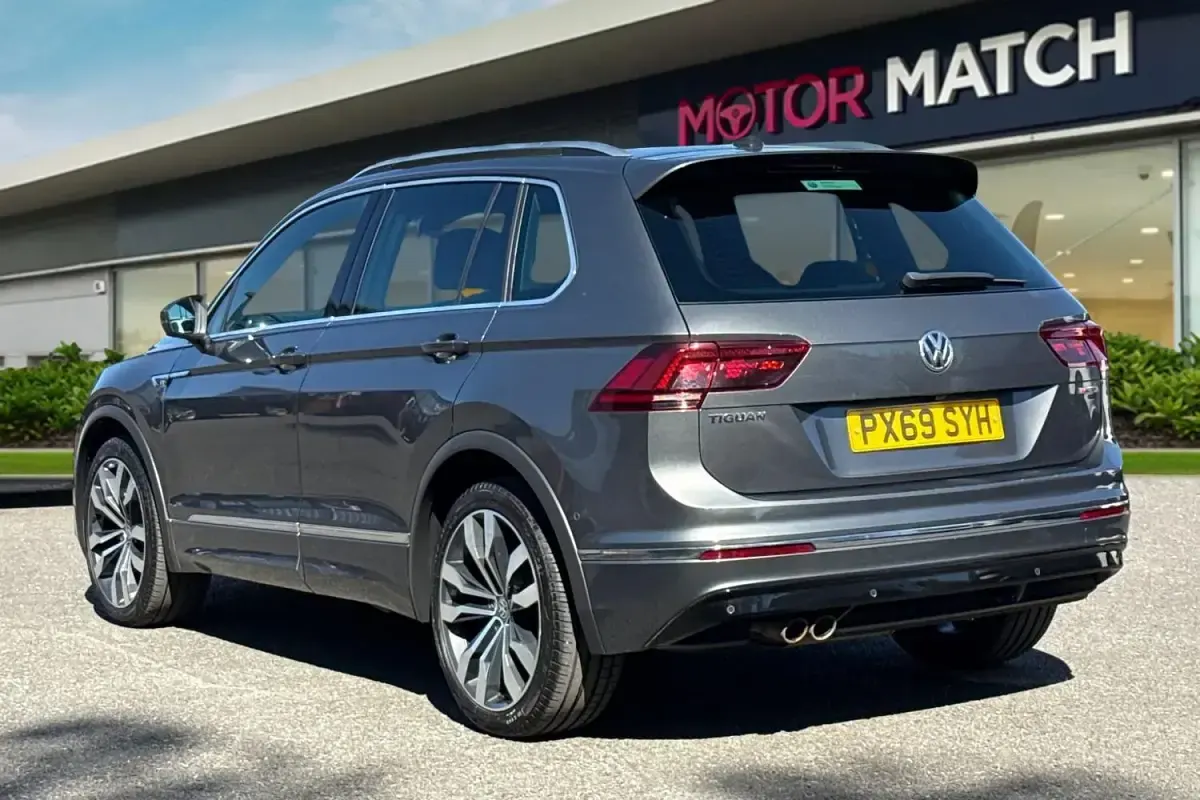 Używany VW Tiguan R-line 150 KM (110 kW) 2019 Szary SUV