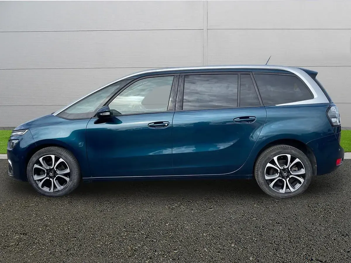 Used Citroën Grand C4 Picasso Flair 130 HP (95 kW) 2021 Blue MPV