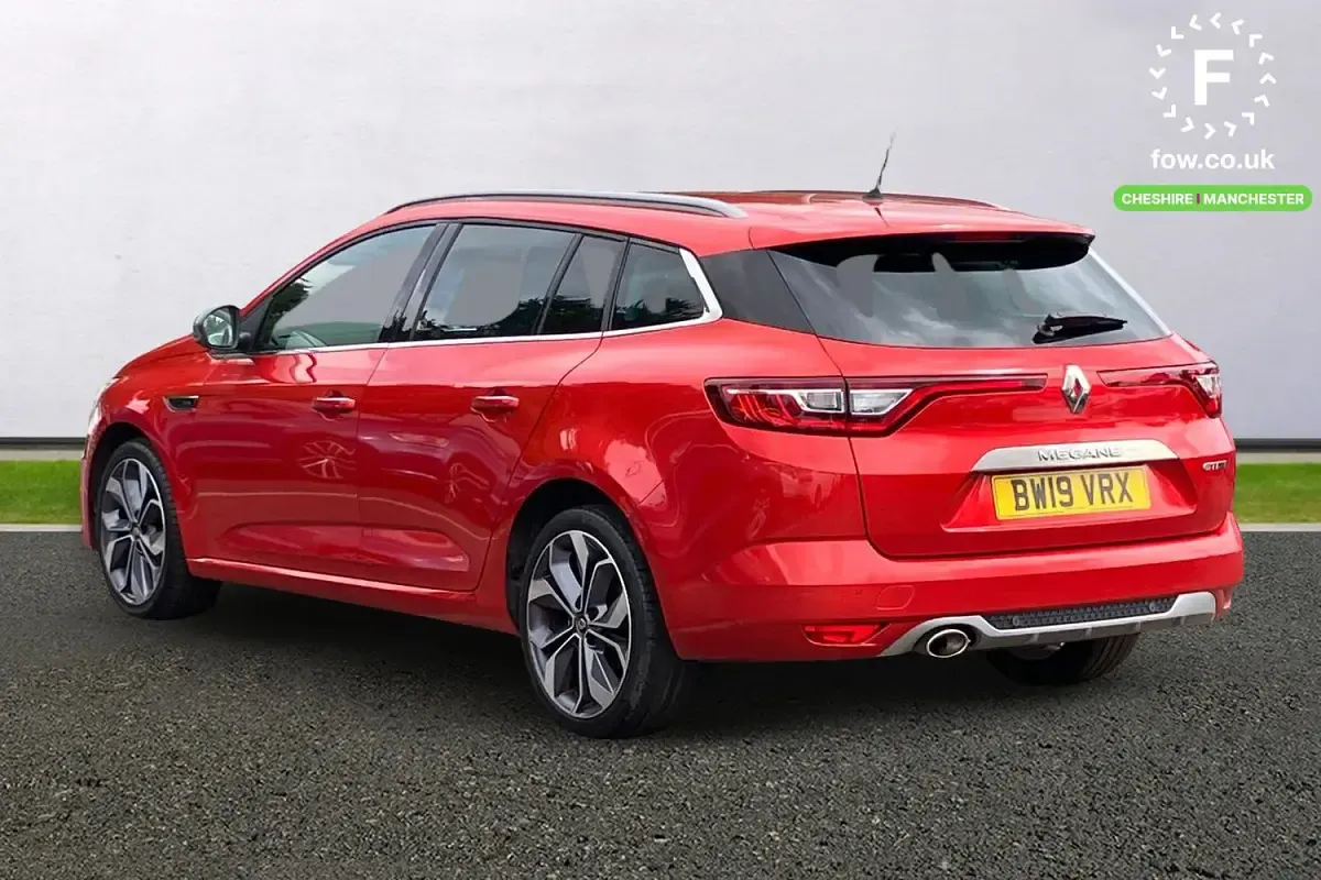 Used Renault Mégane GT Line GT-Line 140 HP (102 kW) 2019 Red Estate