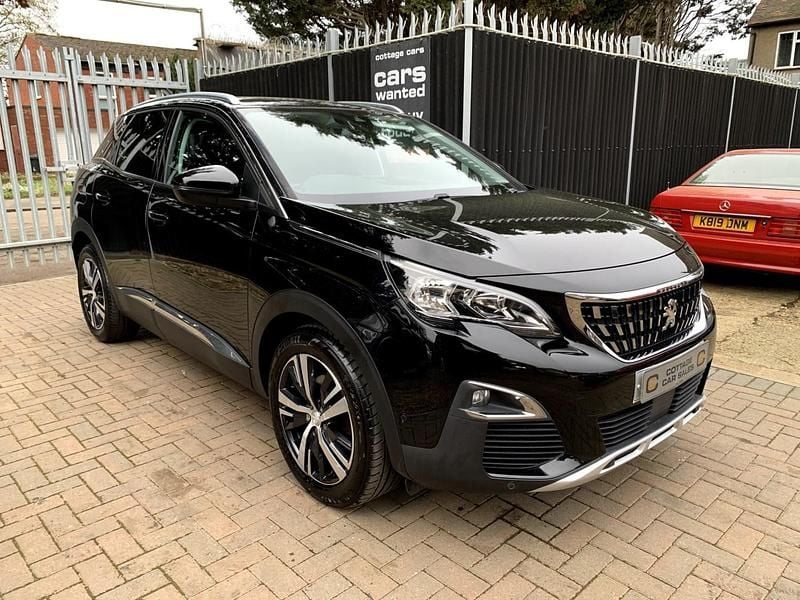 Used Peugeot 3008 Allure 130 HP (95 kW) 2019 Black SUV