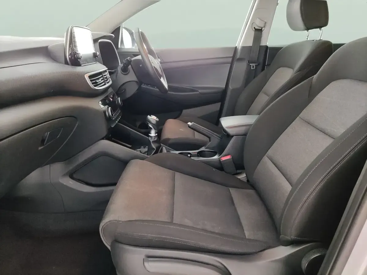 Second-hand Hyundai Tucson SE 2020 Argintiu SUV