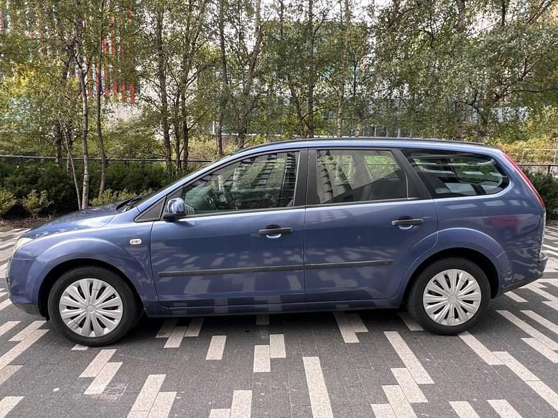 Blue Used 2006 Ford Focus Estate | £1,200 (Super price) - Image 1/4