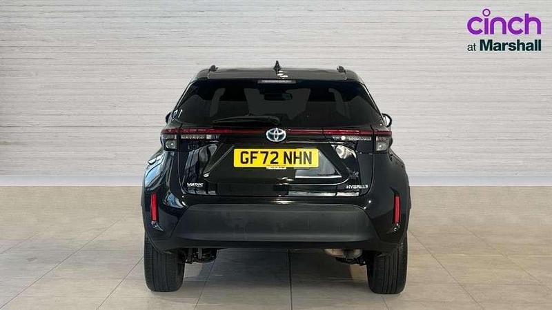 Used Toyota Yaris Cross 113 HP (83 kW) 2022 Black SUV