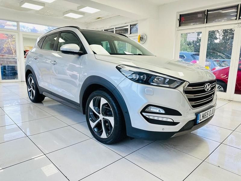 Silver Used 2015 Hyundai Tucson Premium SE SUV | £11,700 (A bit pricey) - Image 1/4
