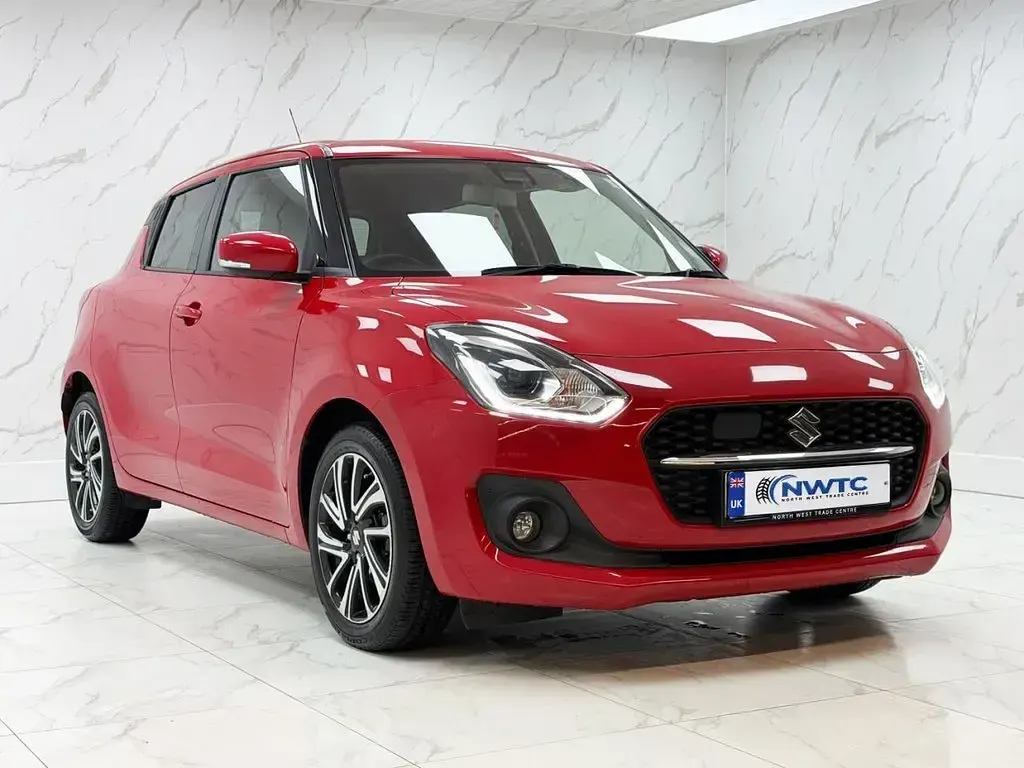 Used Suzuki Swift SZ5 83 HP (61 kW) 2022 Red Hatchback