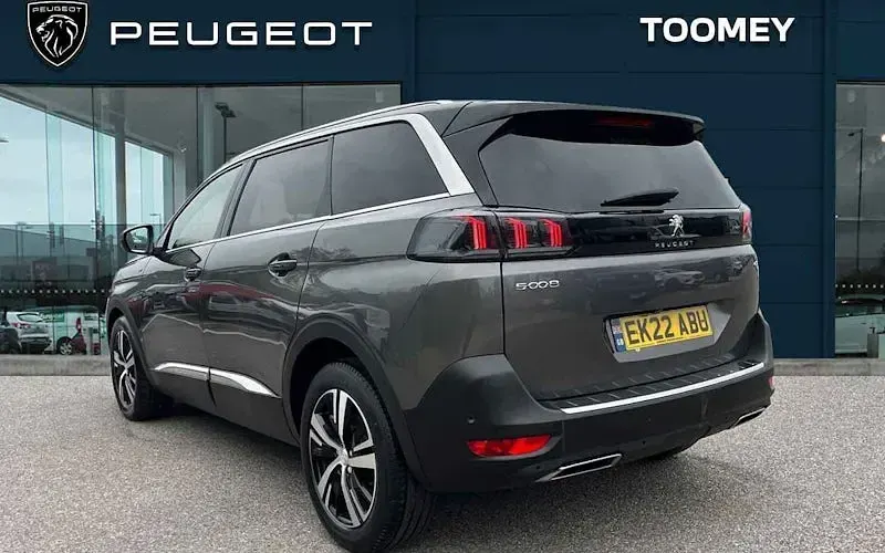 Usado Peugeot 5008 GTi 131 HP (96 kW) 2024 SUV
