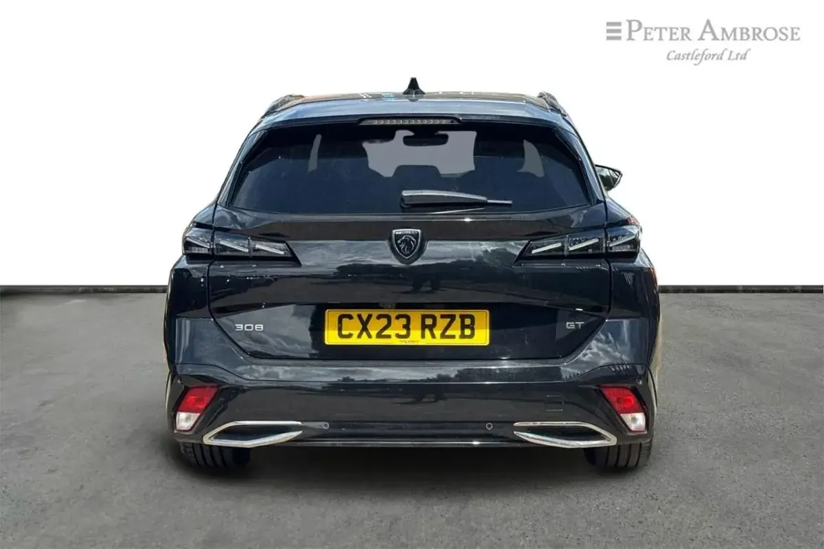Used Peugeot 308 SW Premium 129 HP (94 kW) 2023 Black Estate