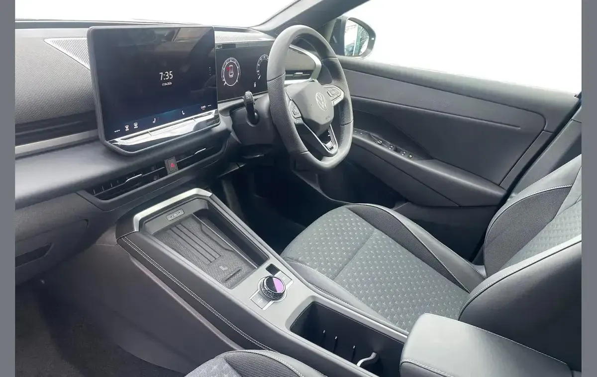 Used VW T-Roc R-line 147 HP (108 kW) 2026 Blue SUV