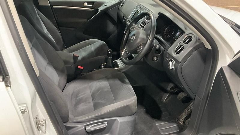 Used VW Tiguan Match 150 HP (110 kW) 2015 White SUV