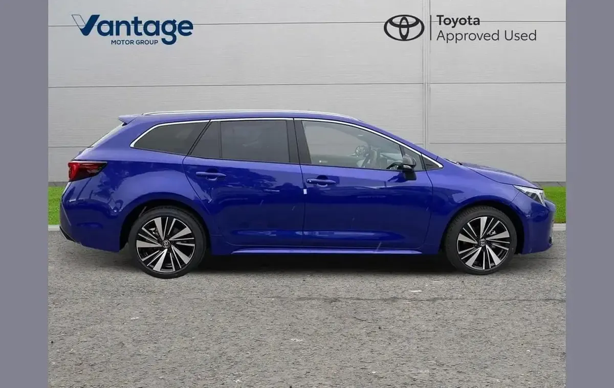 New Toyota Corolla Design 138 HP (101 kW) 2025 Blue Estate