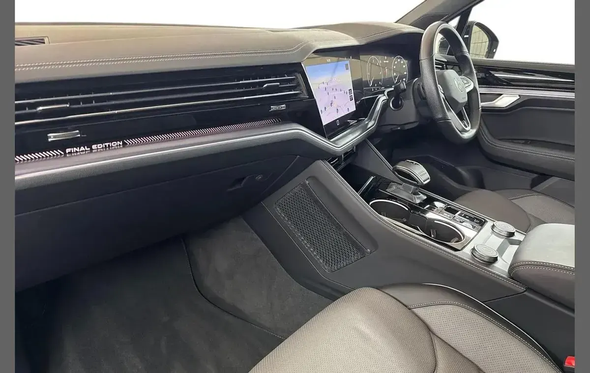 Used VW Touareg Edition 286 HP (210 kW) 2026 Grey SUV