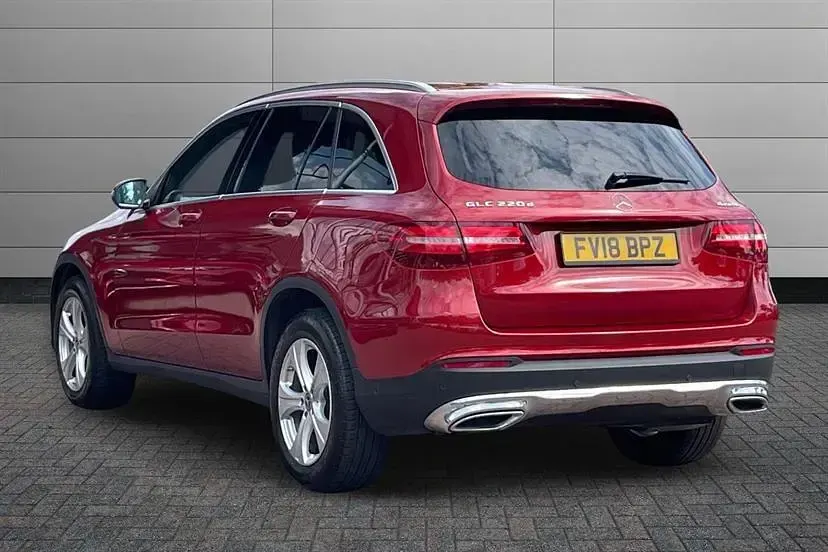 Used Mercedes GLC220 170 HP (125 kW) 2018 Red Estate