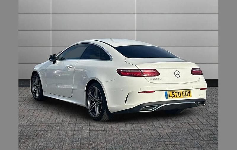 Used Mercedes E220 AMG Line Premium 194 HP (142 kW) 2020 Polar white Coupe