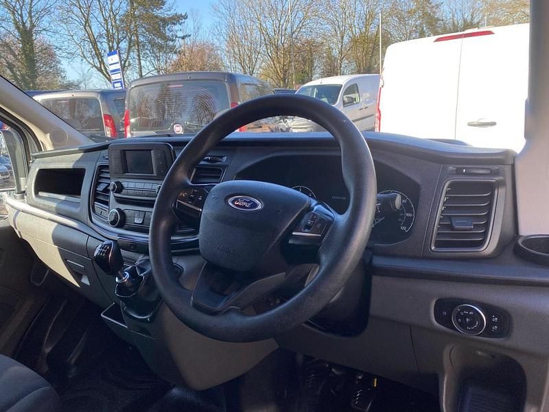 Used Ford Transit 130 HP (95 kW) 2021 White Van