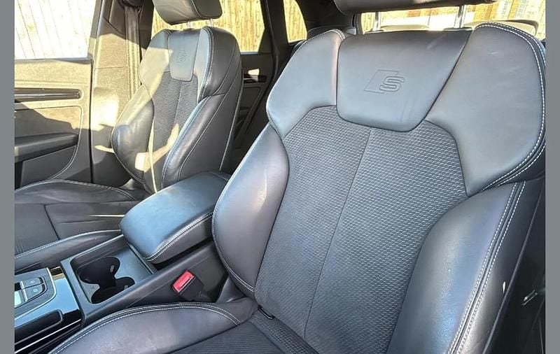 Used Audi Q5 Black Edition 245 HP (180 kW) 2020 White SUV