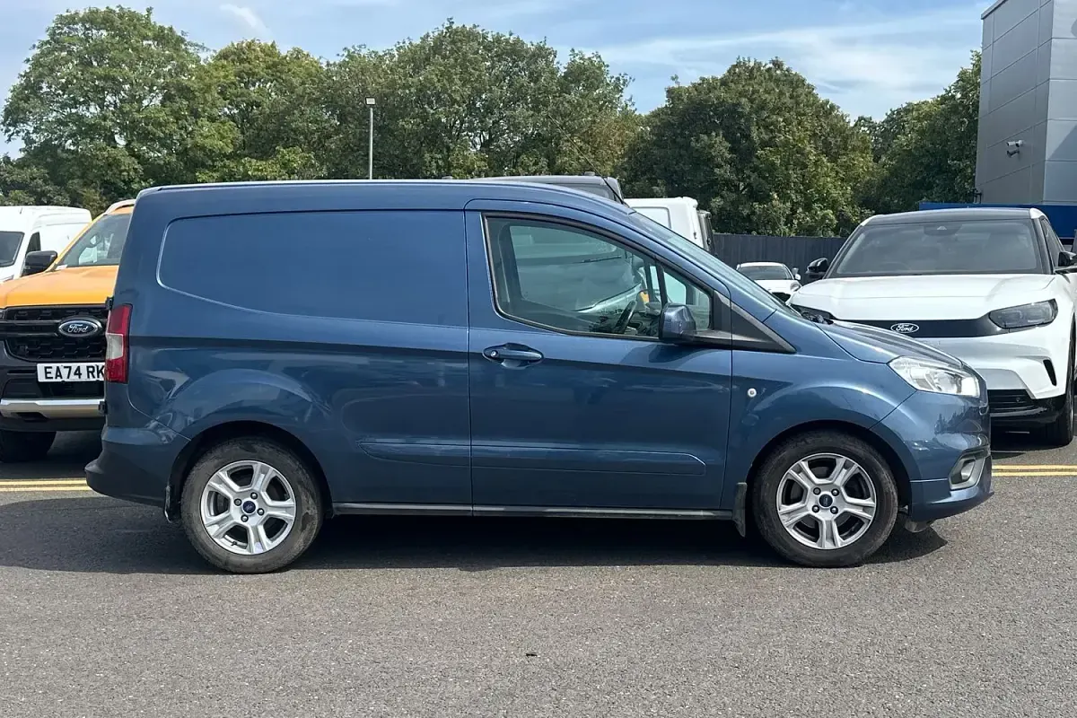 Used Ford Transit Courier Limited 100 HP (73 kW) 2023 Blue Van