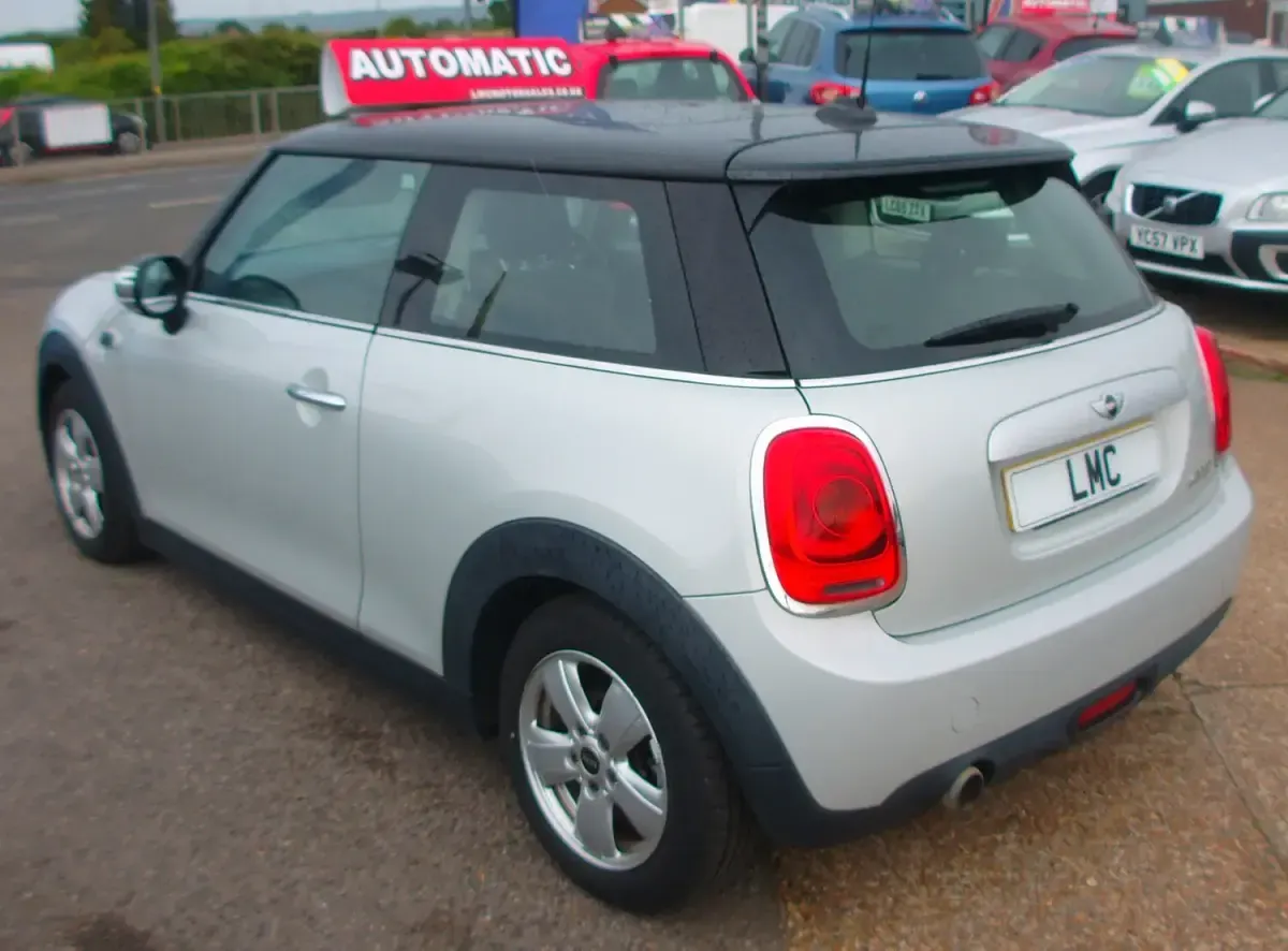 Used Mini Cooper Hatch 136 HP (100 kW) 2015 Silver Hatchback