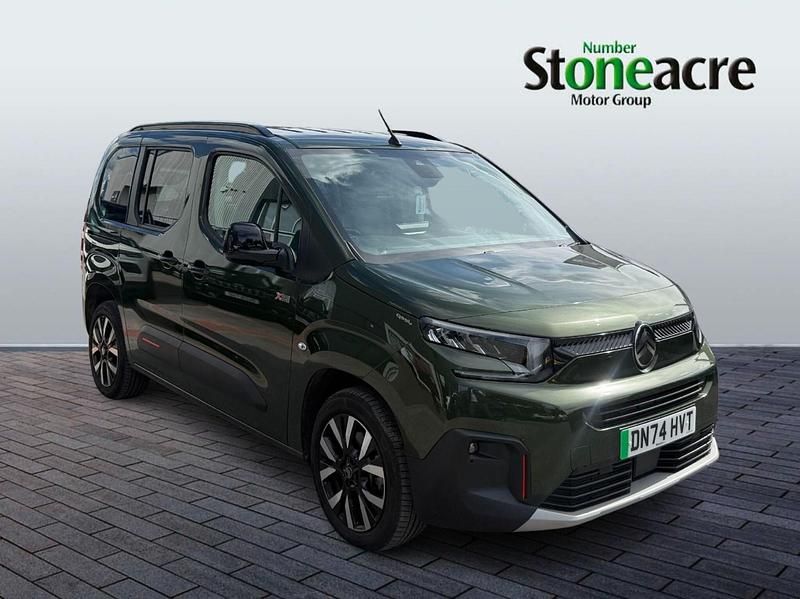 Used Citroën e-Berlingo 100 kW (136 HP) 2024 Green MPV