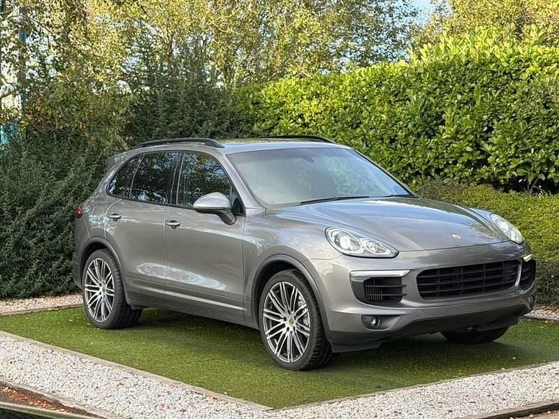 Grey Used 2016 Porsche Cayenne SUV | £13,995 (Good price) - Image 1/4