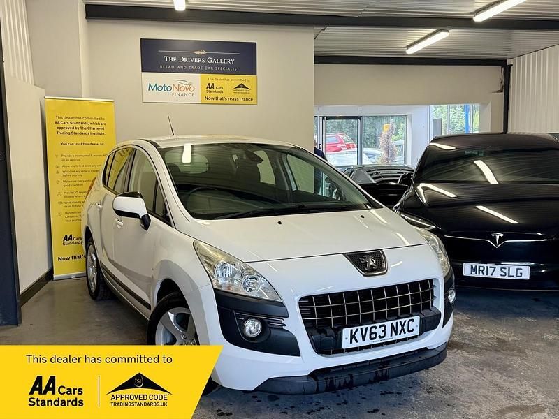 White Used 2013 Peugeot 3008 Active Hatchback | £2,895 (Fair price) - Image 1/4