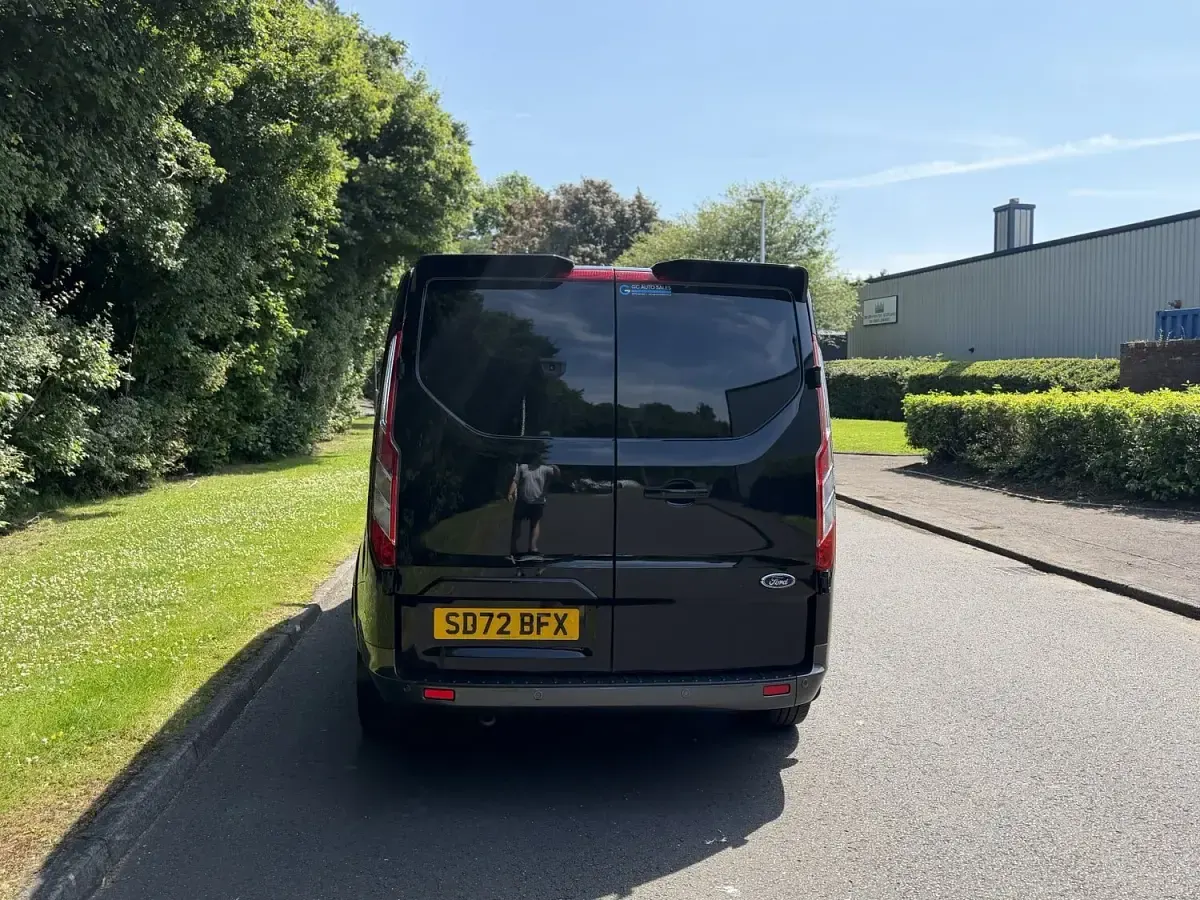 Used Ford Transit Custom Active 130 HP (95 kW) 2022 Black Van