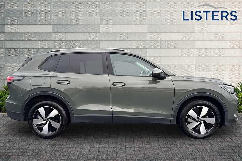 Used VW Tiguan Match 150 HP (110 kW) 2025 Green SUV