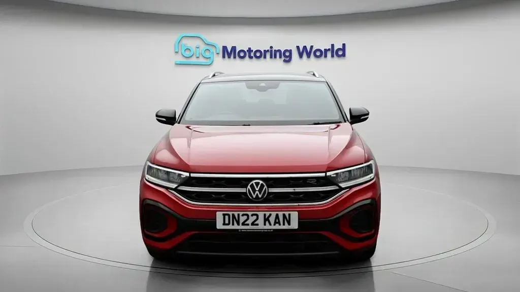 Used VW T-Roc R-line 150 HP (110 kW) 2022 Red SUV