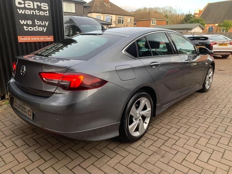 Used Vauxhall Insignia SRi 165 HP (121 kW) 2019 Grey Hatchback