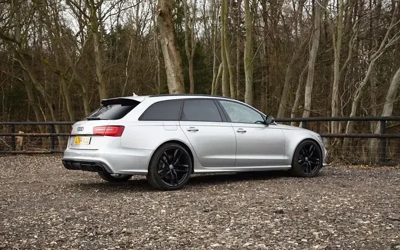 Used Audi RS6 Advanced 560 HP (411 kW) 2014 Silver Estate