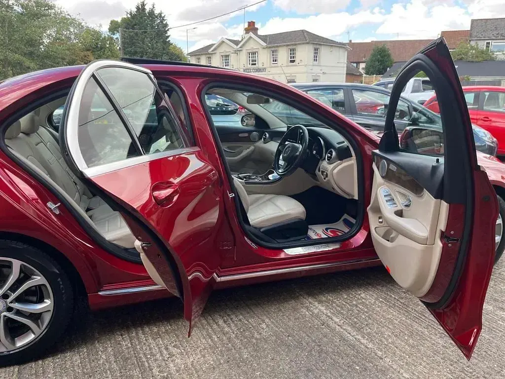 Used Mercedes C200 2015 Red Sedan