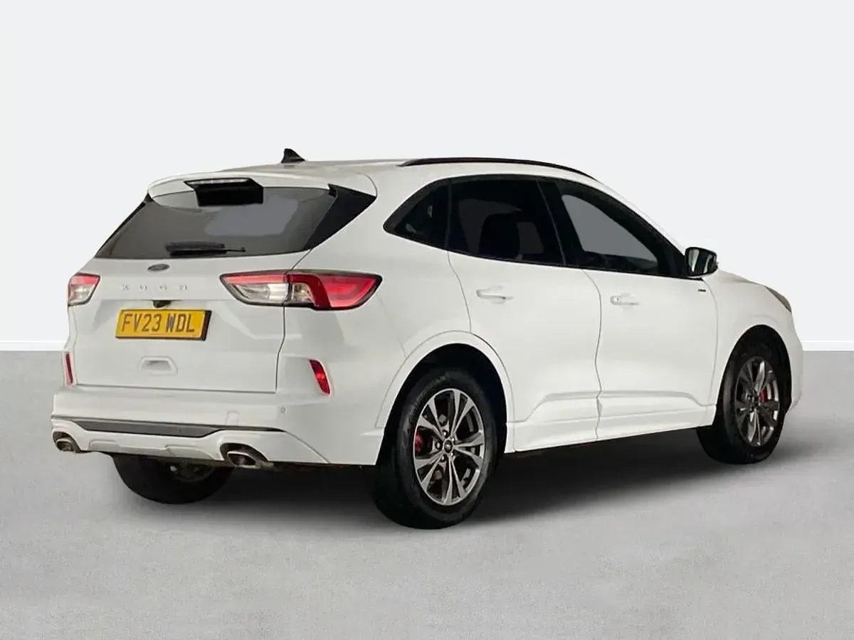 Used Ford Kuga ST-Line 150 HP (110 kW) 2023 White SUV