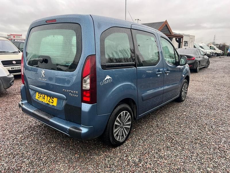 Used Peugeot Partner Tepee S 92 HP (67 kW) 2014 Blue MPV