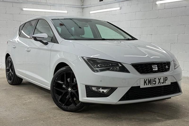 White Used 2015 Seat Leon FR Hatchback | £9,295 (Fair price) - Image 1/1