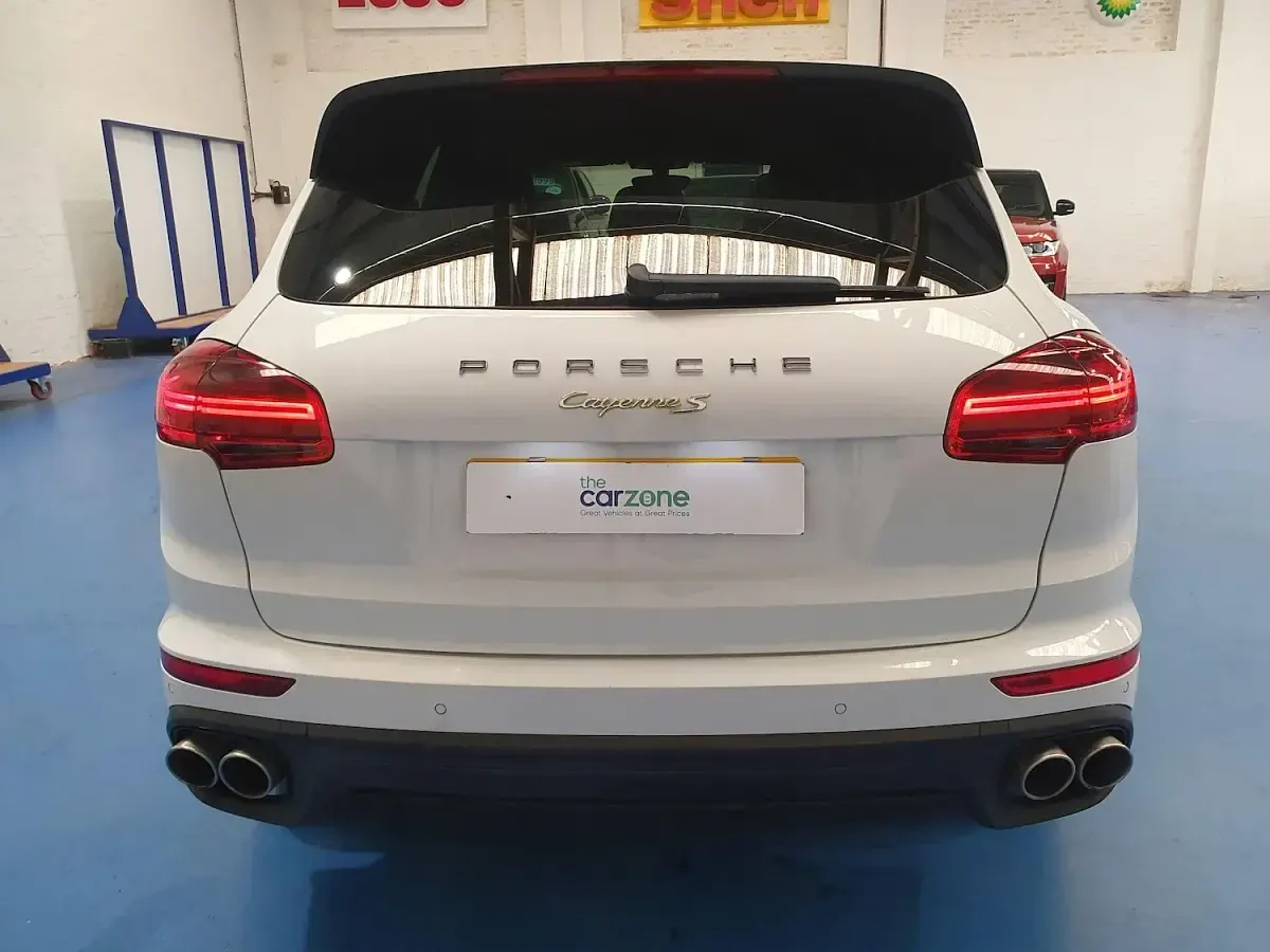 Used Porsche Cayenne Platinum Edition 2017 White SUV