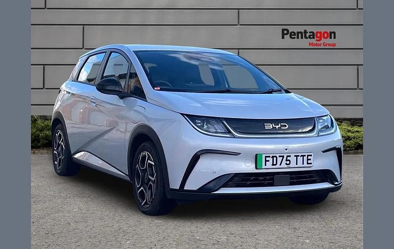 Used BYD Dolphin Comfort 150 kW (204 HP) 2025 White Hatchback