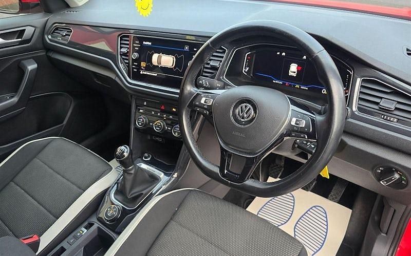 Used VW T-Roc SEL 150 HP (110 kW) 2018 Red SUV