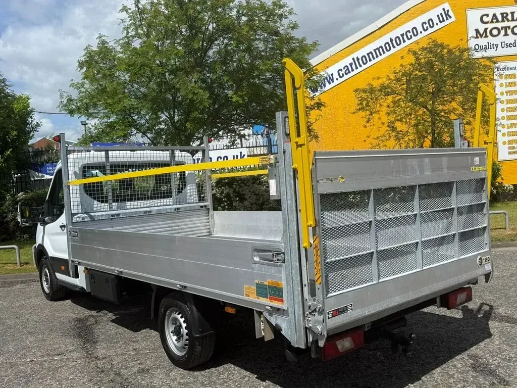 Used Ford Transit S 130 HP (95 kW) 2020 White Van