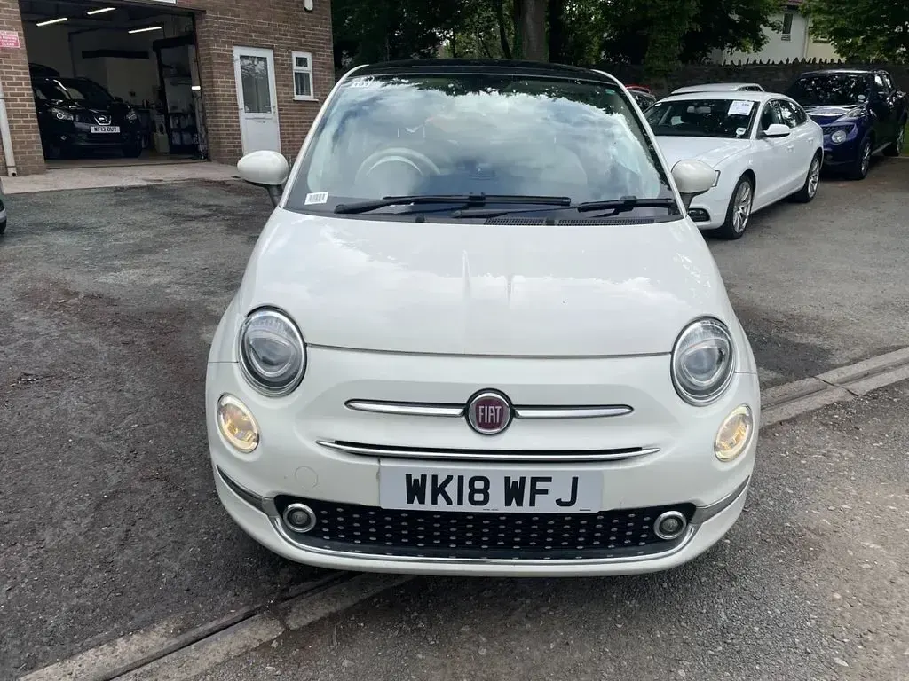 Used Fiat 500 Lounge 85 HP (62 kW) 2018 White Hatchback
