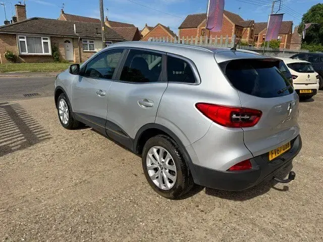 Used Renault Kadjar Dynamique 108 HP (79 kW) 2018 Silver SUV
