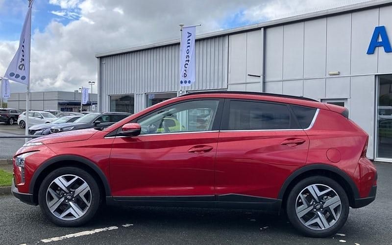 Used Hyundai Bayon Premium 101 HP (74 kW) 2023 Red SUV