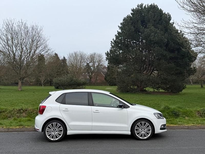 Used VW Polo BlueGT 2015 White Hatchback