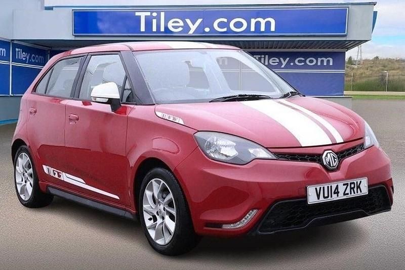 Used MG MG3 106 HP (77 kW) 2014 Red Hatchback