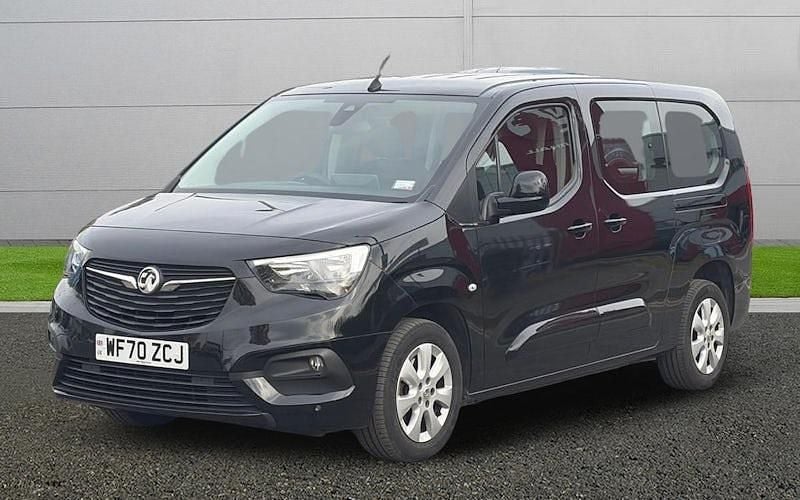 Used Vauxhall Combo S 102 HP (75 kW) 2020 Black MPV